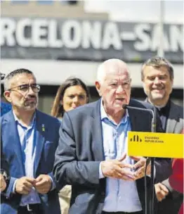  ?? El Periódico ?? Ernest Maragall, ahir a l’estació de Sants.