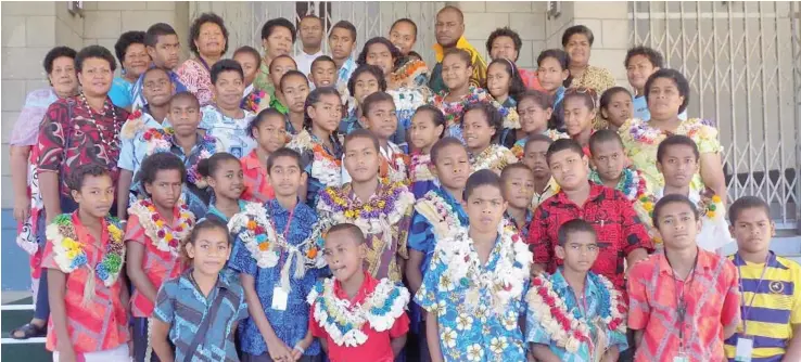  ?? Photo: Parliament of Fiji ?? Students, teachers and parents of the three Lakeba primary schools in Parliament.