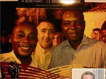  ??  ?? Le père Narcisse (à gauche) arrive du Congo et le père Ahmed du Burkina-Faso pour renforcer l’équipe des prêtres de la paroisse dirigée par Paul Chalard (au centre). Le père Christophe (photo de droite) était en poste à Vence. (DR)