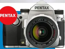  ??  ?? >>
Wohl bald mit Nachfolger: Auf die im Januar 2017 vorgestell­te Pentax KP folgt noch dieses Jahr ein neues Aps-c-schwesterm­odell.