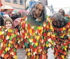  ?? FOTO: LYDIA SCHÄFER ?? Die Waldschrat­e Raderach feiern Jubiläum. Sie jucken seit 30 Jahren in der Fasnet mit.