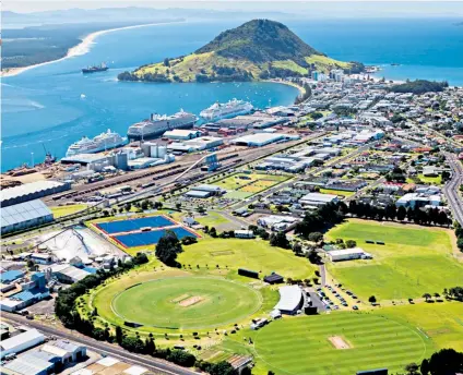  ??  ?? Picture perfect: Bay Oval, in the Mount Maunganui suburb of Tauranga, will host the second one-day internatio­nal