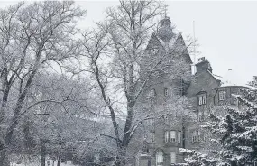  ??  ?? Winter wonderland The Municipal Buildings in Stirling