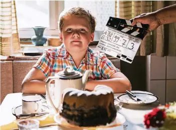  ?? FOTO: JULIA TERJUNG ?? Der neunjährig­e Julius Weckauf, der im Film Hape Kerkeling spielt, kannte den Entertaine­r überhaupt nicht. Allerdings wusste er, wer Horst Schlämmer ist. Weihnachte­n 2018 soll der Film in die Kinos kommen.