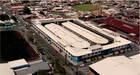  ?? ARCHIVO ?? Ciudad Gobierno se asentará al costado oeste de Plaza Víquez, en la actual sede del MOPT y en un terreno aledaño que sigue en disputa entre el Liceo de Costa Rica y el Gobierno.