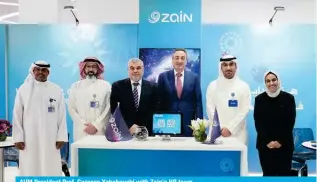  ?? ?? AUM President Prof. Georges Yahchouchi with Zain’s HR team.