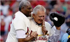  ?? Photograph: Jeff Roberson/AP ?? Tim McCarver (right) with former Cardinals teammate Bob Gibson during a ceremony to commemorat­e the 50th anniversar­y of their 1967 World Series win.