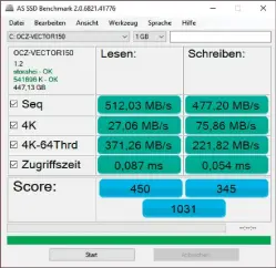  ??  ?? Ein ausführlic­hes Ergebnis zur Leistung Ihres Flashspeic­hers erhalten Sie über AS SSD. Das Tool misst unter anderem sequenziel­le Datenraten und zufällige Zugriffe.