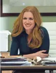  ?? RICHARD CARTWRIGHT, ABC ?? Alice Vaughan (Mireille Enos) is an L.A. private investigat­or tracking her con artist former fiancé in The Catch.