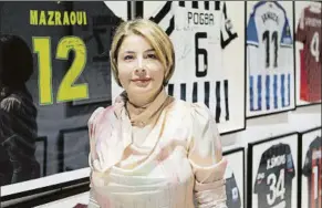  ?? FOTO: R. TORELLÓ ?? Rafaela Pimenta, agente de Haaland,
tiene muy buena relación con Joan Laporta