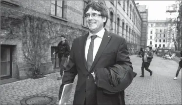  ??  ?? PUIGDEMONT. Podría gobernar desde el exterior de España.