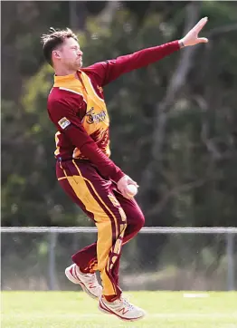  ?? ?? Drouin’s Sam Wyatt charges in to bowl.