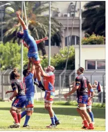  ?? (Photo Valérie Le Parc) ?? En manque flagrant d’agressivit­é contre Mâcon (ci-dessus) , les Seynois veulent montrer un tout autre visage cet après-midi sur les terres d’un adversaire accrocheur.