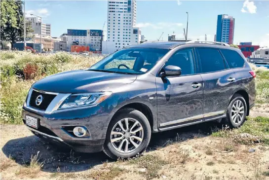  ??  ?? 2014 Nissan Pathfinder: Only the grille style has been taken from its square-rigged, truck-based predecesso­r.