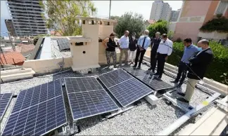  ?? (Photo Cyril Dodergny) ??  panneaux solaires ont été installés au total. Suffisamme­nt pour couvrir la consommati­on de l’école et en réinjecter un peu dans le circuit.