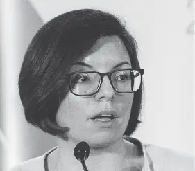 ?? GRAHAM HUGHES / THE CANADIAN PRESS FILES ?? NDP leadership candidate Niki Ashton has called for the party to show a “united stance” against Kinder Morgan’s proposed Trans Mountain pipeline expansion.