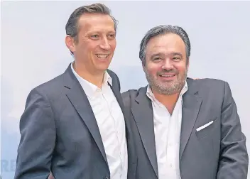  ?? FOTO: ACTION PRESS ?? Noch vereint, ab Juli getrennt: der neue Rewe-Chef Lionel Souque (links) und sein Vorgänger Alain Caparros