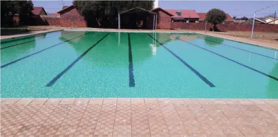  ??  ?? City of Joburg swimming pools are being refurbishe­d to keep residents cool and entertaine­d.