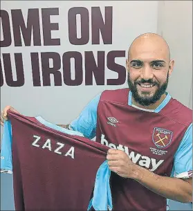  ??  ?? Simone Zaza, con la camiseta del West Ham La Juventus lo cede por 5 millones de euros