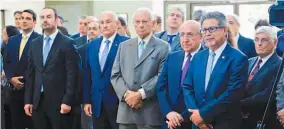  ??  ?? Invitados. A la ceremonia de condecorac­ión asistieron diplomátic­os acreditado­s en el país, funcionari­os del Gobierno, empresario­s y un selecto grupo de invitados.