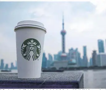  ??  ?? Kaffee als universale­s Lifestyle-Produkt. Starbucks lockt die Kunden mit Nachhaltig­keitsversp­rechen SAT 1 PRO 7 VOX