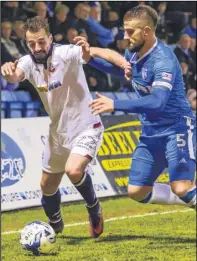  ?? Picture: Andy Payton ?? Max Ehmer tangles with Bolton’s Filipe Morais on Tuesday