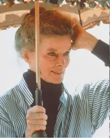  ?? AP-Yonhap ?? "Rememberin­g Katharine Hepburn: Stories of Wit and Wisdom About America’s Leading Lady” by Ann Nyberg Actress Katharine Hepburn is seen in a scene from the movie "On Golden Pond" in this 1982 file photo.