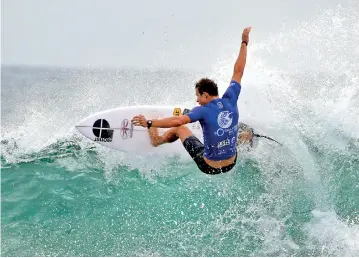  ??  ?? The World Windsurfin­g competitio­n held at Arugam Bay, Ampara last week drew a sizable number of foreign competitor­s amidst tight security. Here a foreign participan­t rides the waves. Pic by Amila Gamage.