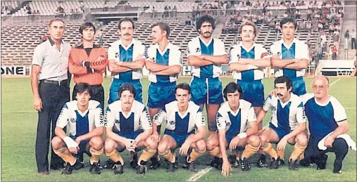  ??  ?? ONCE INICIAL DEL LEGANÉS EN EL BERNABÉU EN 1981. Arriba: Fraile (entrenador), Leal, Miguel, Brenes, Zazo, Jua Antonio y Carbonell (autor del gol). Abajo: Moreno II, Polo, Fernando, Mate y Benjamín Moreno (Moreno I). Por último, el masajista del equipo,...