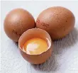  ?? FOTO: DPA ?? Eier aus den Niederland­en stehen im Verdacht, Fipronil zu enthalten.