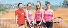  ?? FOTO: WETZEL ?? Die Juniorinne­n des TCS nach dem 6:0-Sieg über Eberhardze­ll (v.l.): Emily Huber, Laura Wendt, Lea Gessler und Amanda Serban.