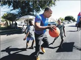  ?? Francine Orr Los Angeles Times ?? INGLEWOOD MAYOR James T. Butts Jr. sought acknowledg­ment from the Clippers for his efforts in helping them find a site for an arena, documents show.