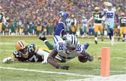  ?? ANDREW WEBER/USA TODAY SPORTS ?? One of the notorious no-catch rulings involved Dez Bryant in the 2014 season NFC playoffs.