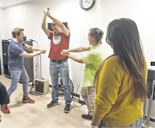  ?? MARTÍ FRADERA ?? Una sesión en este centro de Horta que imparte clases para vencer el miedo a hablar en público