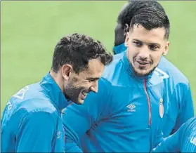  ?? FOTO: PERE PUNTÍ ?? Stuani y Granell jugarán hoy con Uruguay y Catalunya, respectiva­mente