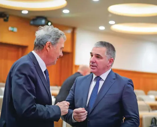  ?? Foto Matej Družnik ?? Predsednik DS Marko Lotrič v novi vlogi enako kot v življenju stavi na sodelovanj­e, dialog, spoštovanj­e in pripravlje­nost sprejemati kompromise.