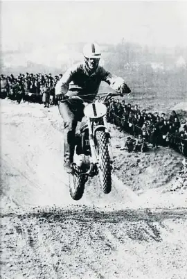  ?? ARCHIVO PUIG BULTÓ ?? Oriol Puig Bultó ganó el Campeonato de España de Motocross de Burgos en 1964 con esta Pursang