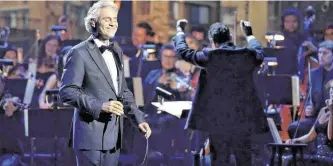  ?? Cortesía de Rogers & Cowan ?? El tenor italiano Andrea Bocelli se presenta el jueves en el Toyota Center.