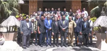  ?? — Bernama photo ?? File photo shows Abdul Rashid (front, fourth left) together with delegates from both Lombok and Selangor during his state government tourism and trade mission on Dec 16-19 last year.