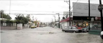  ??  ?? Lluvias. Los efectos del frente frío 48 favorece la formación de tormentas eléctricas en el norte de Coahuila, además de posibles granizadas en Saltillo.