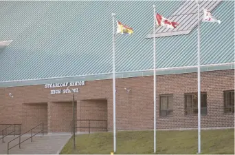  ?? - Acadie Nouvelle: Jean-François Boisvert ?? Le premier cas de COVID-19 recensé dans une école de la province l’a été au Sugarloaf Senior High School, à Campbellto­n.