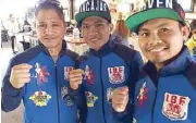  ??  ?? Ancajas with 1990 Asian Games gold medalist Bobby Jalnaiz and former WBC lightflywe­ight champion Rodel Mayol, both living in Los Angeles