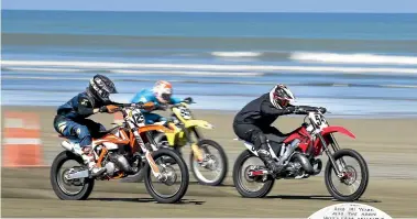  ?? JOHN BISSET/STUFF ?? Logan Hunter, left, of Invercargi­ll, riding a KTM XC250 with leader Jared Cox, of Ashburton, on a Honda CRF 250 at the Burt Munro Challenge Beach Racing yesterday.