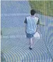  ?? PHOTO: SUPPLIED ?? Appeal for details . . . Police believe the man in this CCTV footage, from Monday February 12, might be missing Alexandra man Christophe­r Bates.