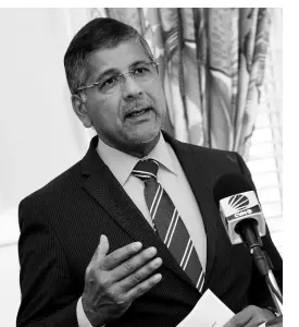  ??  ?? Asif Ahmad, British high commission­er to Jamaica.