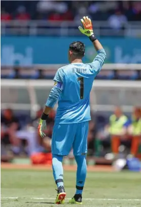  ??  ?? El portero Keylor Navas es el atractivo que mueve a afición guatemalte­ca para el amistoso ante Costa Rica, el próximo viernes.