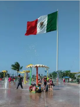  ?? YAZMÍN SÁNCHEZ ?? El Parque Bicentenar­io fue otro atractivo con alta afluencia.