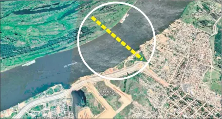  ??  ?? Según el estudio de factibilid­ad, el Puente proyectado sobre el río Paraguay tendrá una extensión de 449 metros entre el Banco San Miguel (Asunción) y Chaco’i (dependient­e de la ciudad de Villa Hayes).