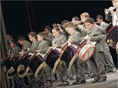  ?? Foto: Juan Flores. ?? La banda juvenil de la Centuria Macarena.