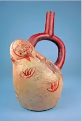  ??  ?? Carafe de céramique en forme de pomme de terre (iiie-vie siècles), utilisée par le peuple Mochica.